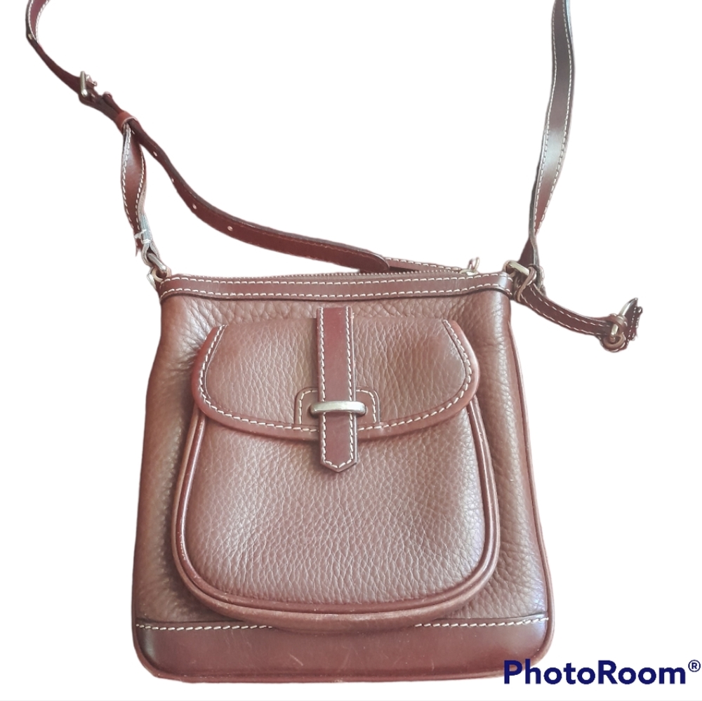 Dooney and Bourke crossbody bag
